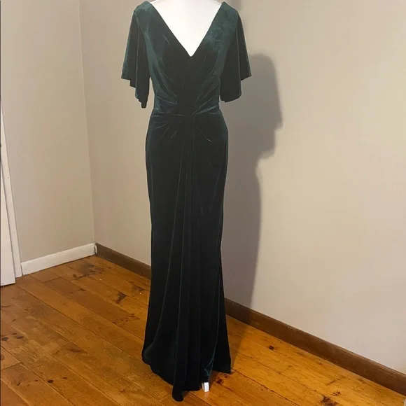 Luxurious Dark Green Velvet Maxi Dress - Picture 1 of 7